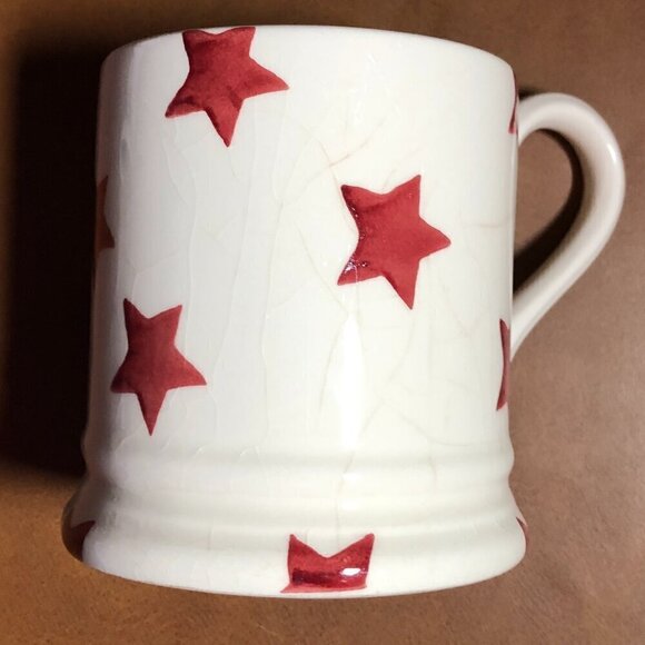 Emma Bridgewater Red Star 1/2 Pint Mug - Picture 4 of 9